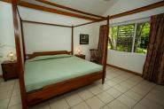 Room with king size bed